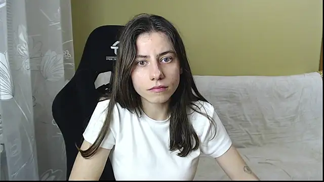 دردشة Effy__Stoner الجنسية المباشرة