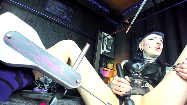 แชท XXX สดของ Purple_Coffin666