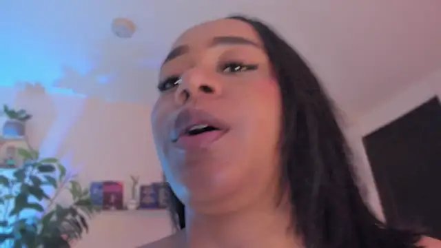 YariRose Adlı Modelin Canlı XXX Sohbeti