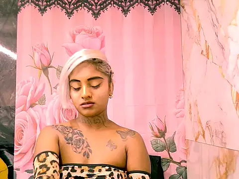 indian_barbie 现场XXX聊天