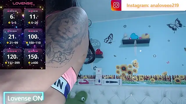 ana_studio's Live XXX Chat