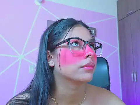 _ALLYSON18_ Adlı Modelin Canlı XXX Sohbeti