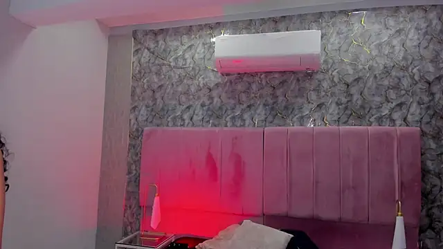 aliccecooper's Live XXX Chat