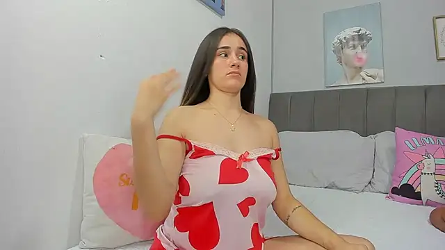 naughtyloverss' Live XXX Chat