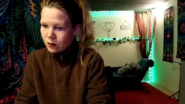 CallMeMaria Show in webcam