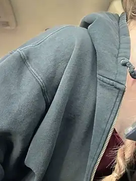 GoldenFlameGoddess' Webcam Show