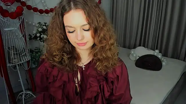 MiracleCurly's Live XXX Chat