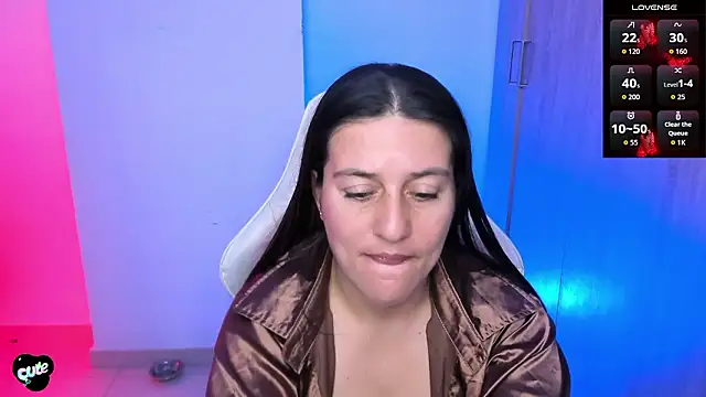 Saskyaa live XXX chat