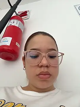 Онлайн чат XXX Lucyklein2022