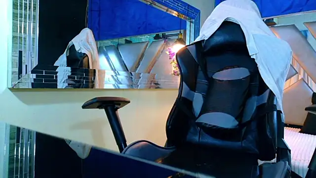 Živý XXX chat Oliver_Jamees