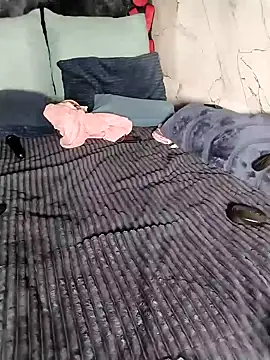 Chat +18 de QUEENZAZA ao vivo