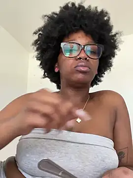 Chatroom XXX en direct de mochamimi