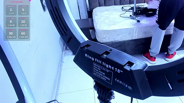 DomenicoRey Chat XXX in diretta