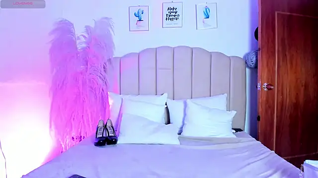 _aithanaa_ – Live XXX-chat