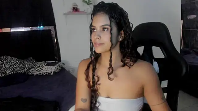 Chatroom XXX en direct de Moon_Sammy