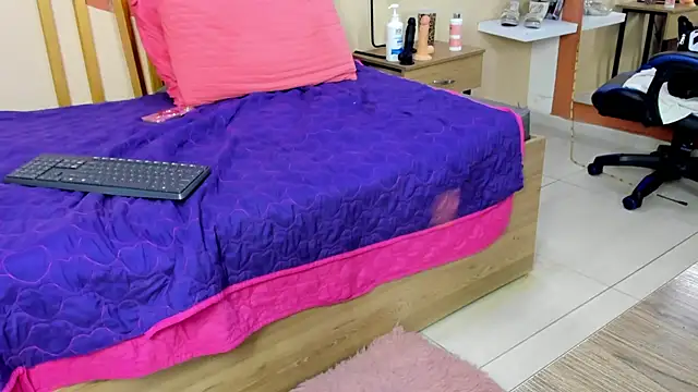 Chatroom XXX en direct de Tiana_And_Jake