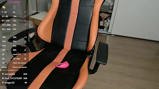 crystalyss: απευθείας συνομιλία ΧΧΧ