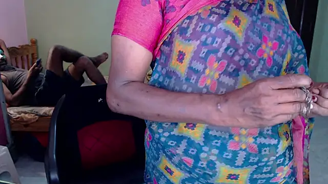 Вебкам-шоу HotGulabi