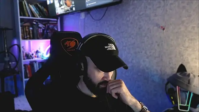 XXX chat uživo modela _Mostly_