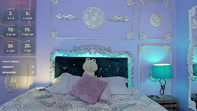 Lilith_NaugthyのライブXXXチャット