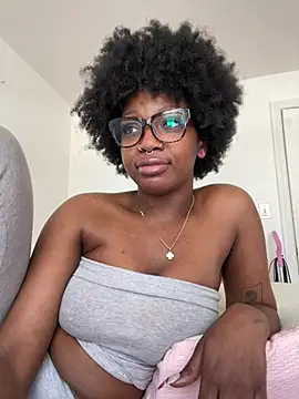 Chatroom XXX en direct de mochamimi