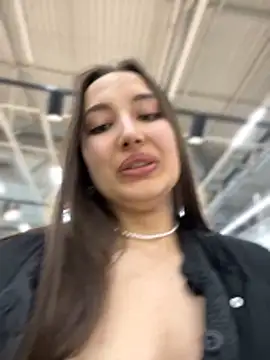 Chat +18 de ICrazyOneIRL ao vivo