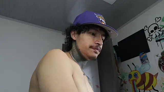 trieone Adlı Modelin Web Kamerası Şovu