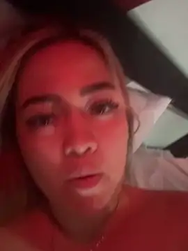 Danielavegax Adlı Modelin Canlı XXX Sohbeti