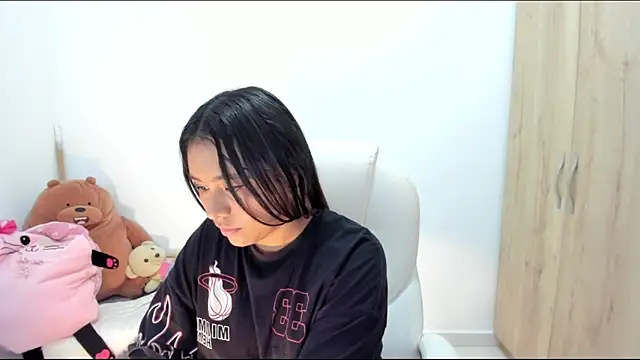 Chatroom XXX en direct de Ciara8