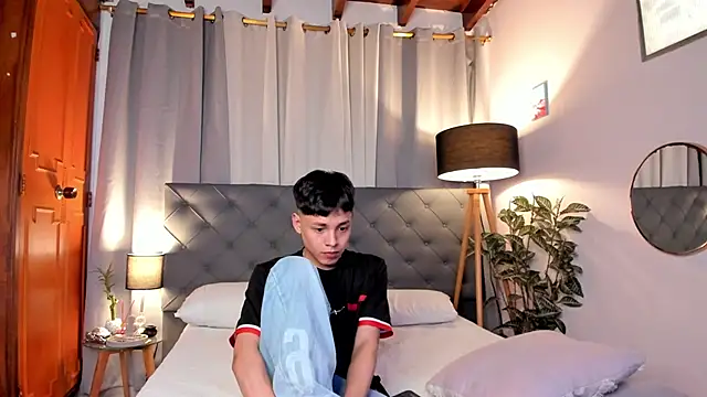 Andy_Belier23 webkamerás műsora