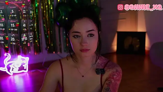 Sonnie_mami Webcam-Show