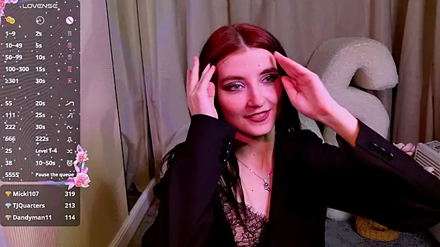 Chat XXX en directo de NicoleLuxe