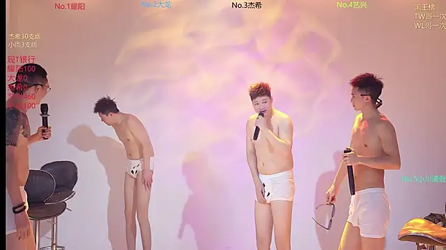 Pokazy przed kamerką – YLBOY-666