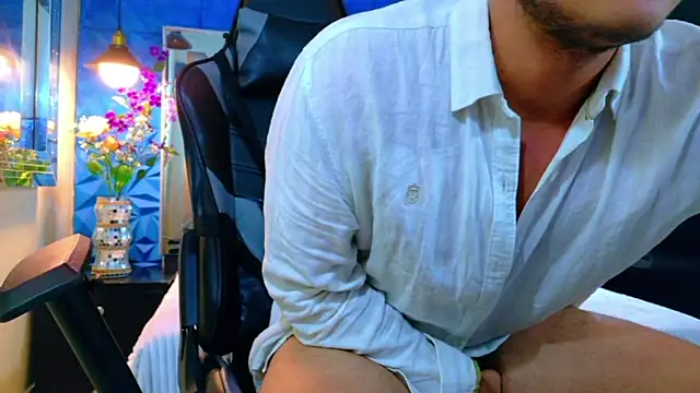 Oliver_Jamees' Webcam Show