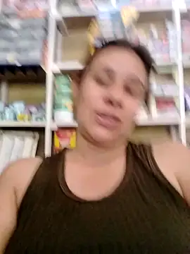 Živý XXX chat MIA-LARIOS