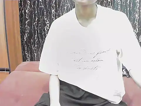 Chatroom XXX en direct de hello_baby01