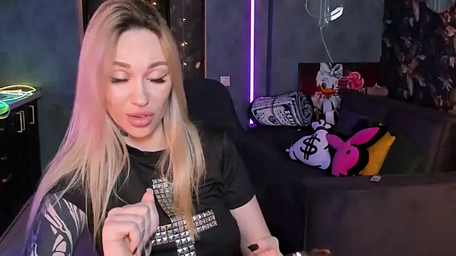 Blckmirrorr Live XXX Chat