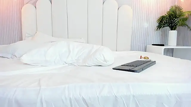 Chat +18 de anna2809 ao vivo