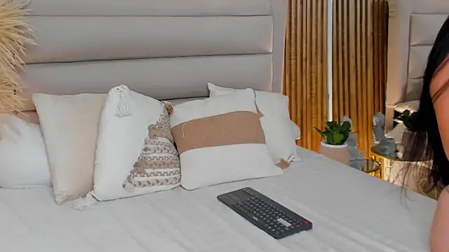 JuliaaSweetinig Live XXX-Chat