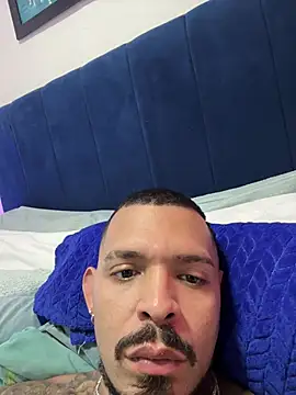 Adil_aminn's Live XXX Chat