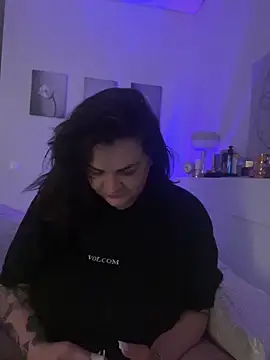 Pertunjukan Kamera Web HeyBABYGIRL