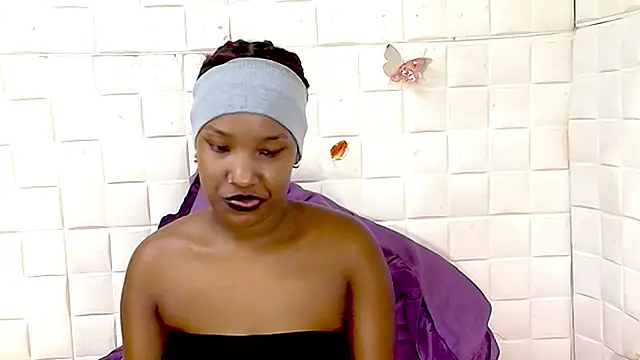 EroticSexyPrada's Live XXX Chat