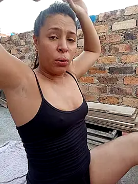 kiki_milu Chat XXX in diretta