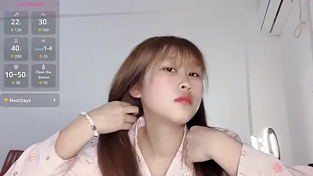 Živý XXX chat D-Dandan