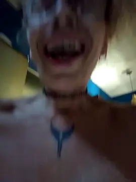 XXX chat uživo modela FrozenWaffle