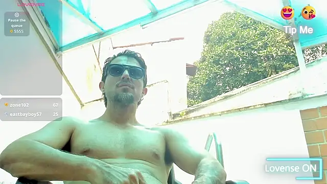 Adam_MillanFF Show Webcam