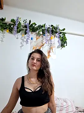 Chatroom XXX en direct de Nika_aa