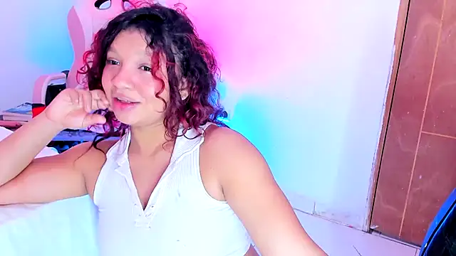 Emily_Coper18: απευθείας συνομιλία ΧΧΧ