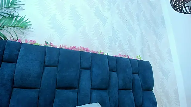 Chat XXX en directo de Melody_Megann