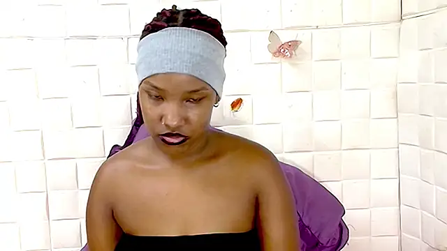 EroticSexyPrada Chat XXX in diretta